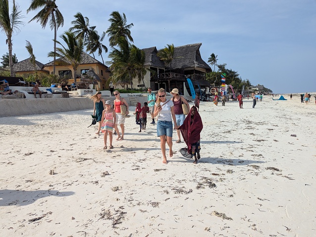 PXL 20251227 123028899